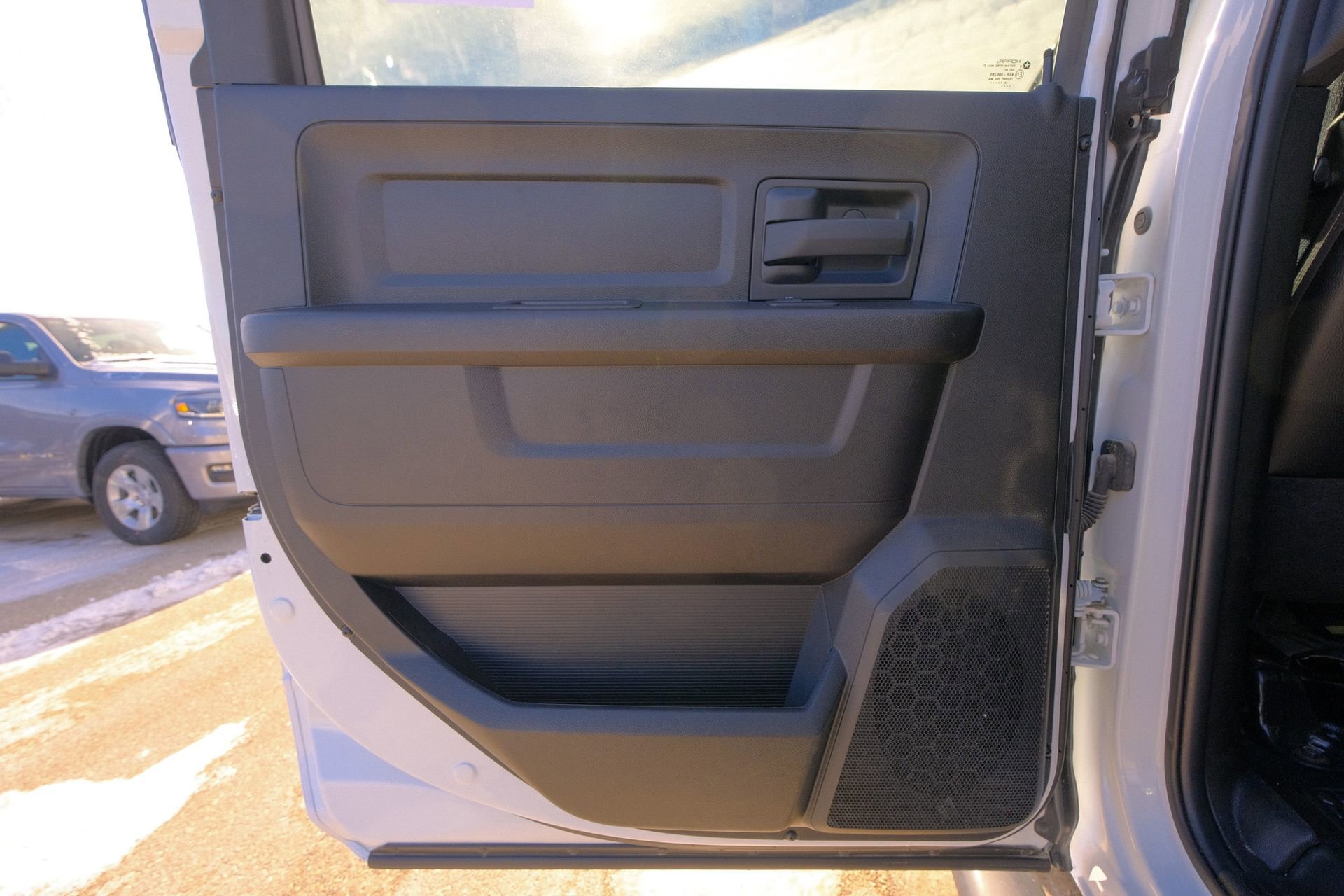 Used 2024 RAM 2500 Tradesman w/ Chrome Appearance Group image 27