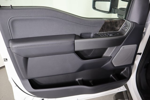 New 2026 Ford F350 Lariat w/ Lariat Premium Package image 17