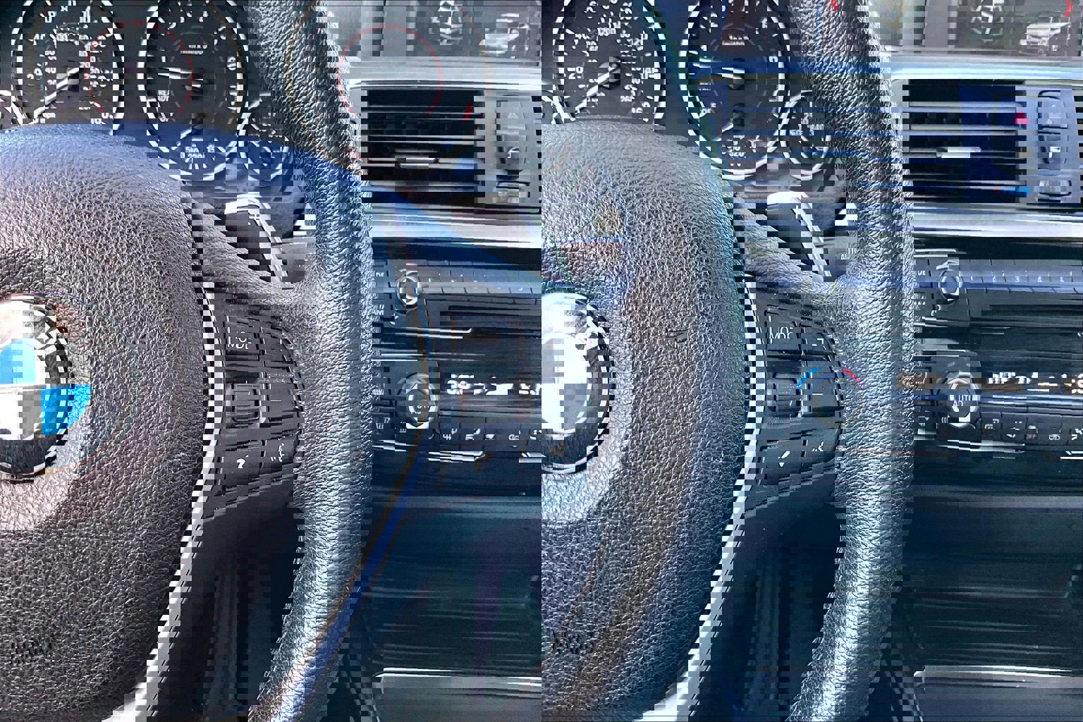 Used 2018 BMW 330i Sedan w/ Convenience Package image 20