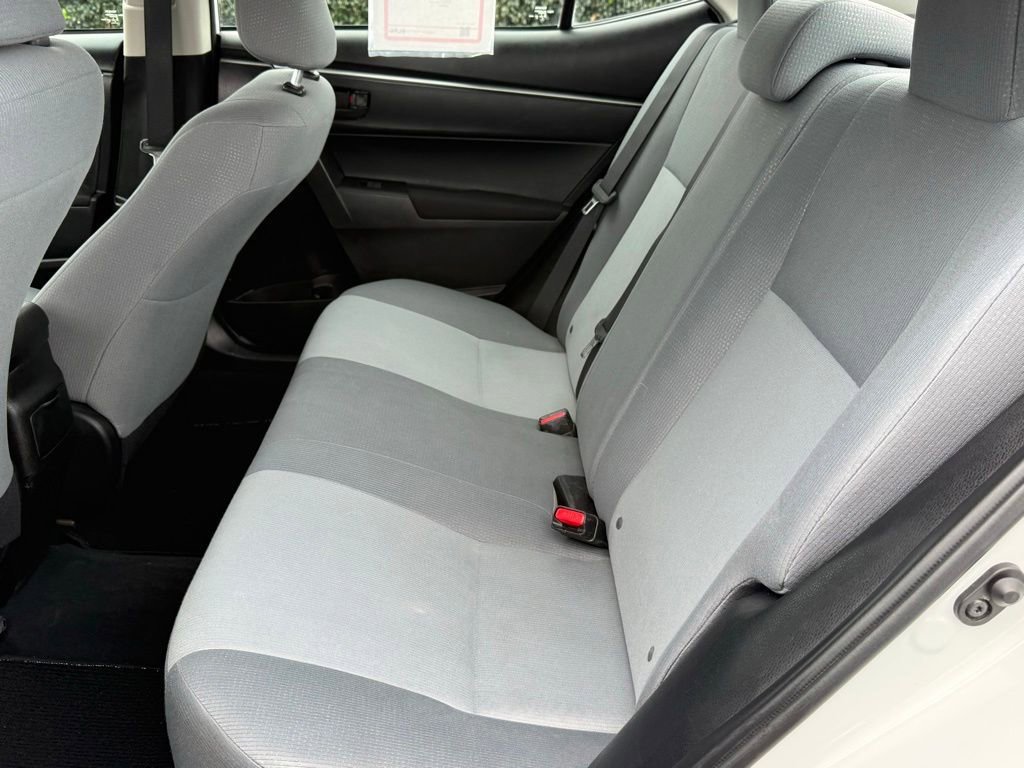 Used 2015 Toyota Corolla L FWD image 28