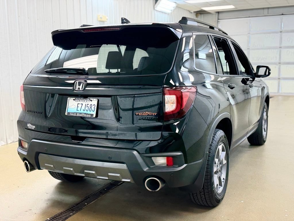 Used 2022 Honda Passport TrailSport image 6