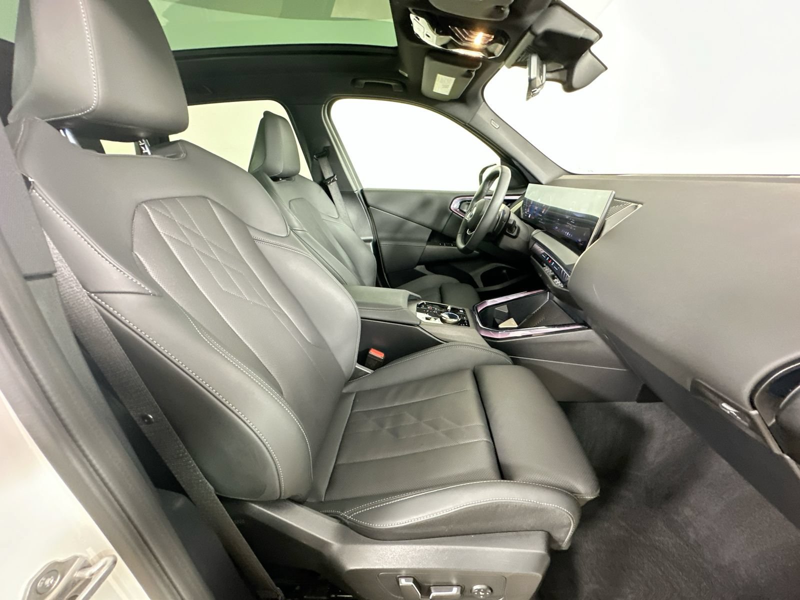 Used 2025 BMW X3 xDrive30i AWD/4WD image 42