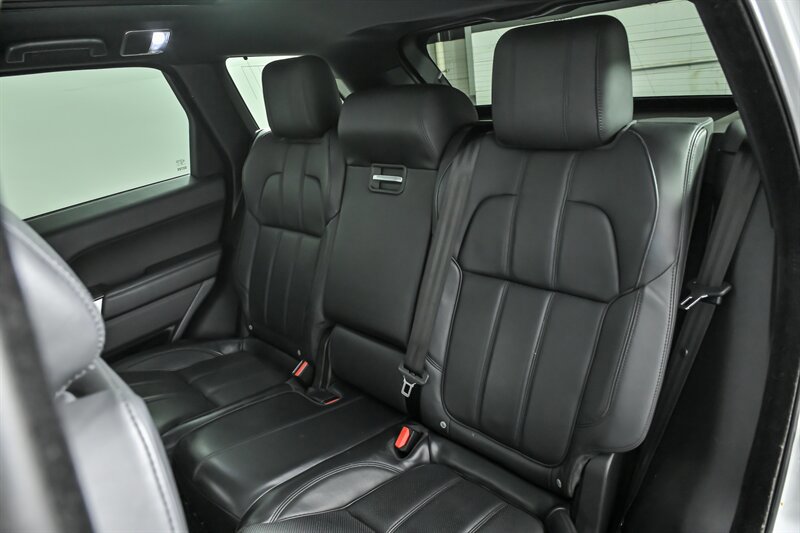 Used 2016 Land Rover Range Rover Sport HSE AWD/4WD image 22