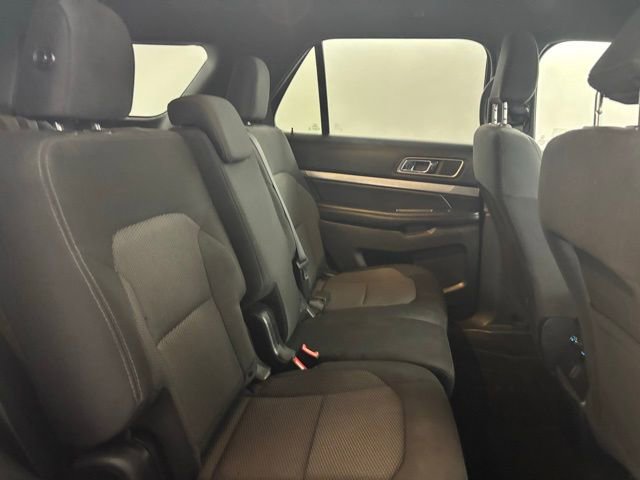 Used 2019 Ford Explorer XLT image 15