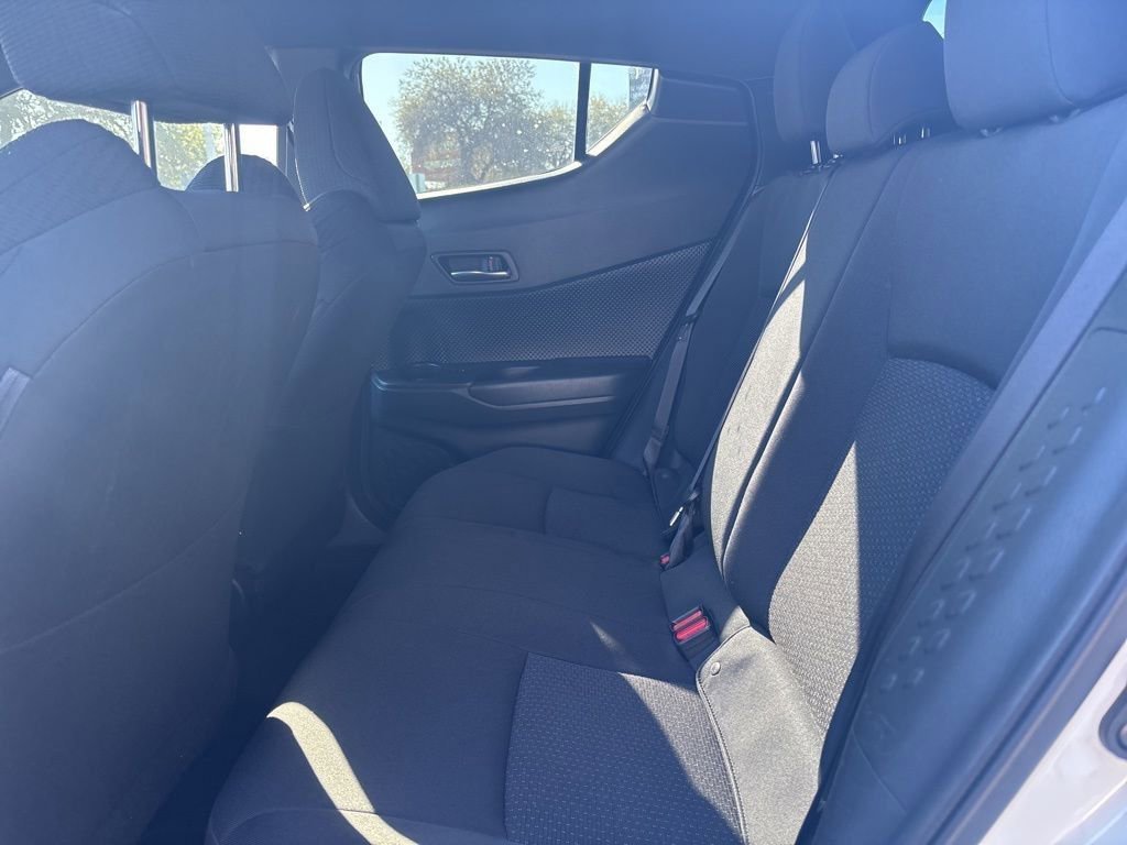 Used 2018 Toyota C-HR XLE image 11