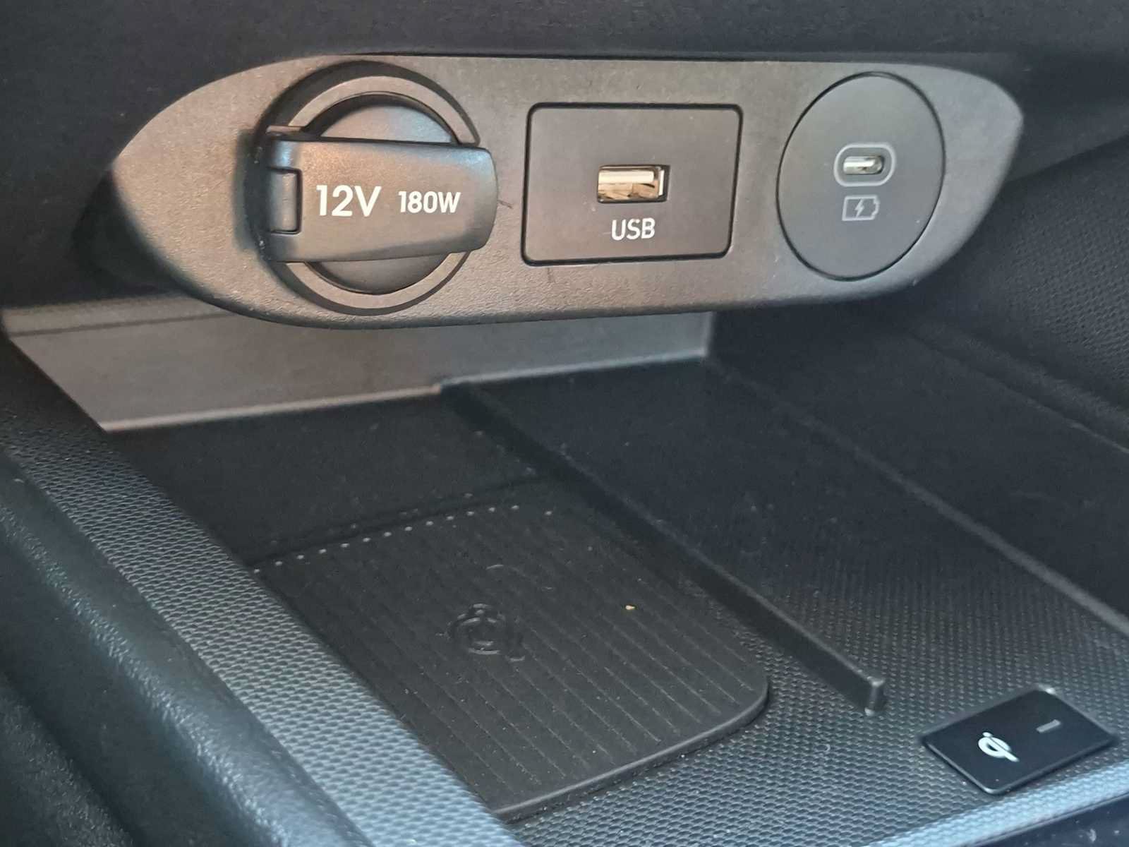 Certified 2025 Hyundai Elantra SEL FWD image 29