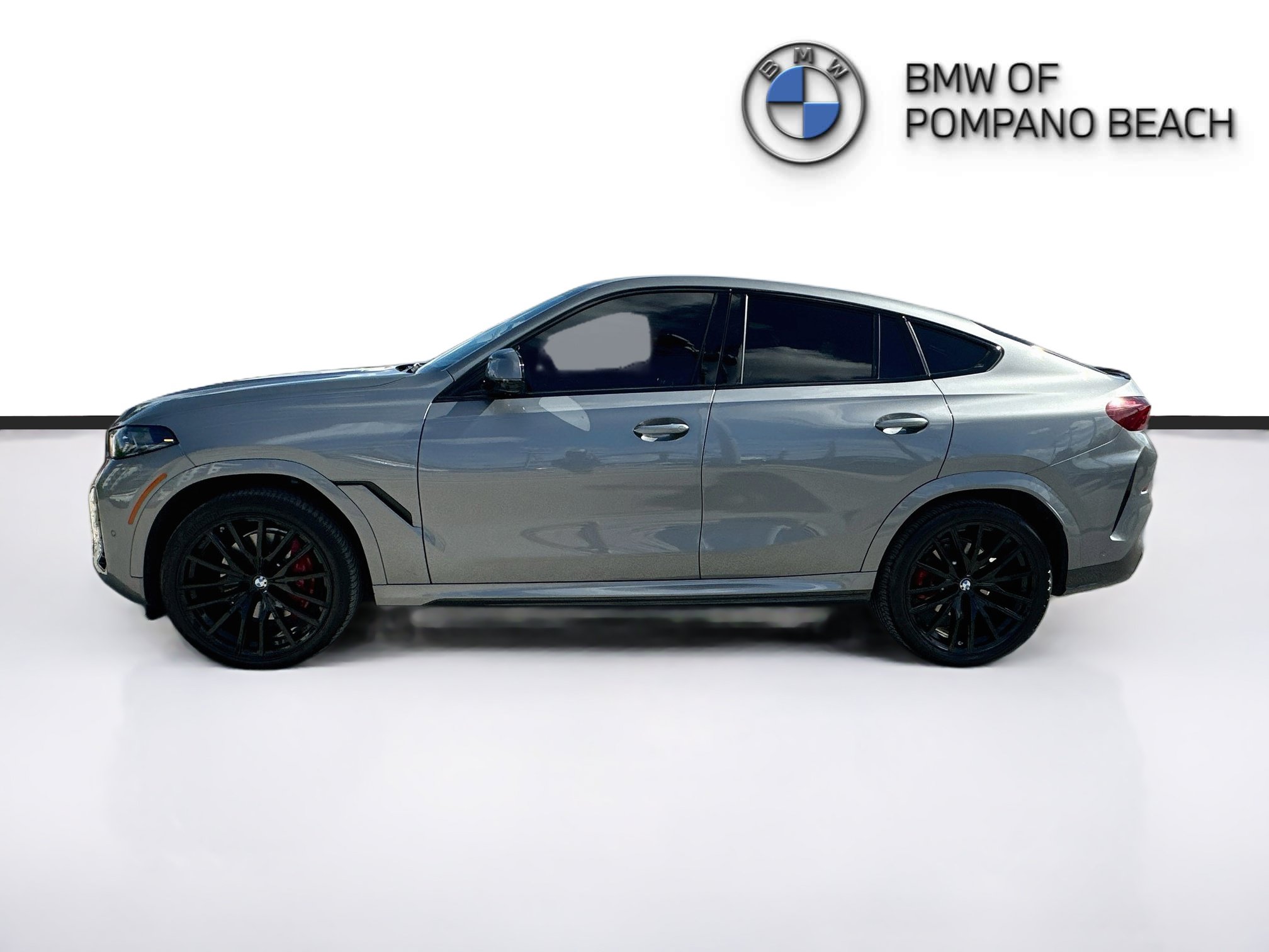 Used 2026 BMW X6 xDrive40i w/ Climate Comfort Package AWD/4WD image 4