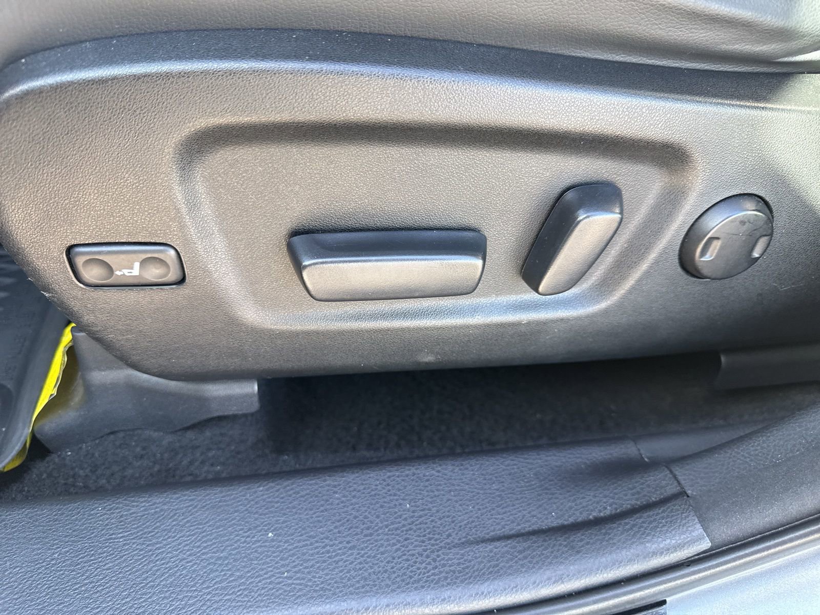 Used 2017 Toyota Highlander XLE image 20