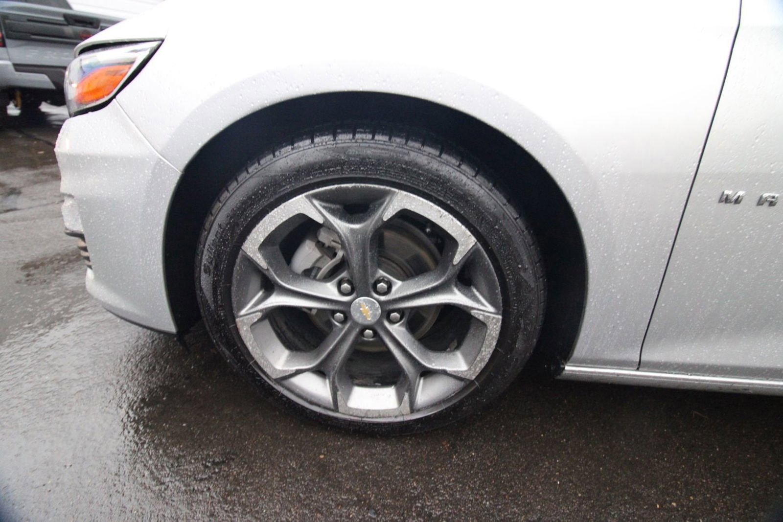 Used 2022 Chevrolet Malibu LT FWD image 34