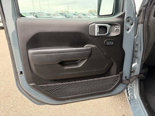 Used 2024 Jeep Wrangler Unlimited image 19