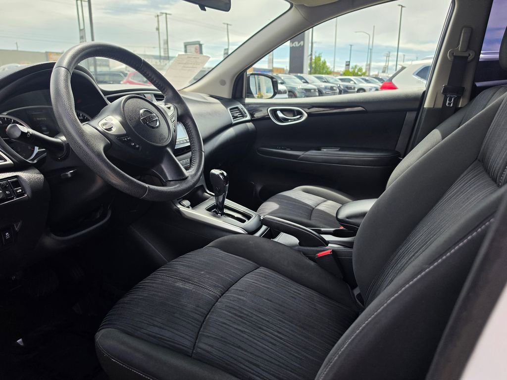Used 2017 Nissan Sentra SV w/ Style Package FWD image 9