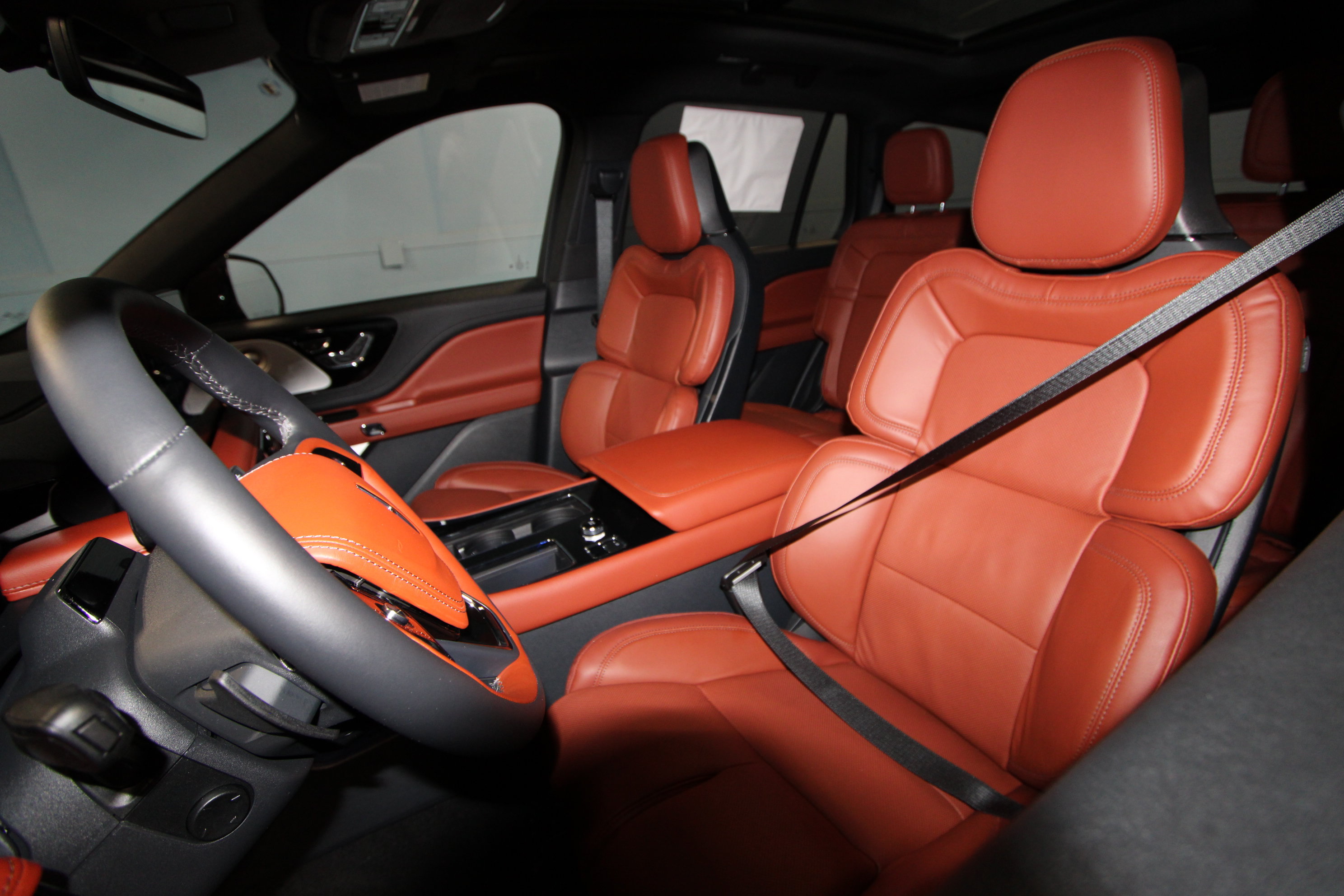 New 2026 Lincoln Aviator Reserve AWD/4WD image 3