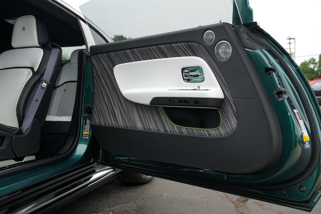 Used 2024 Rolls-Royce Spectre w/ Spectre Launch Package AWD/4WD image 20
