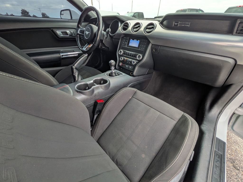 Used 2020 Ford Mustang GT image 30