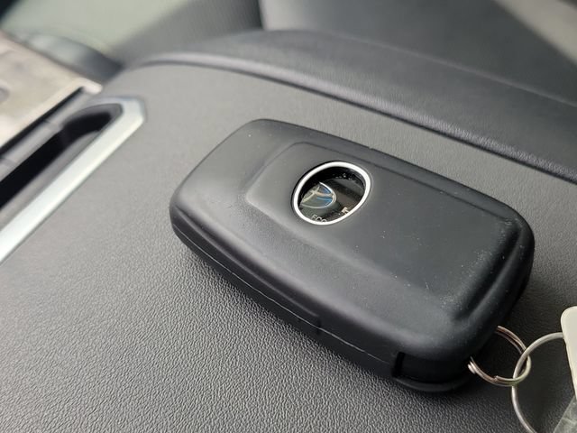 Used 2021 Toyota Highlander Platinum FWD image 38