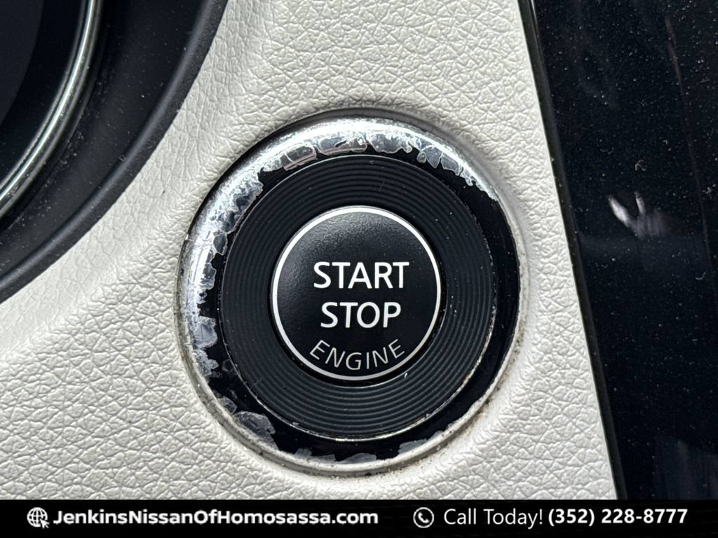 Certified 2021 Nissan Rogue Sport SL w/ Premium Package FWD image 44