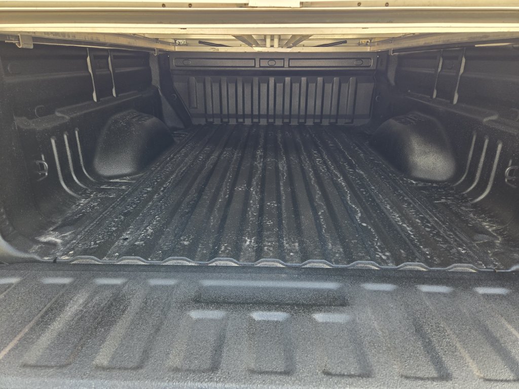 Used 2022 Chevrolet Colorado LT w/ Fleet Safety Package RWD image 30