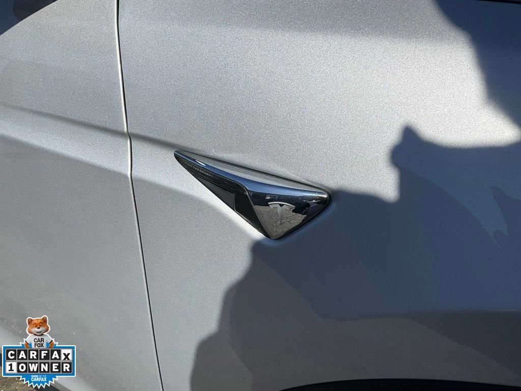 Used 2016 Tesla Model X 75D image 96