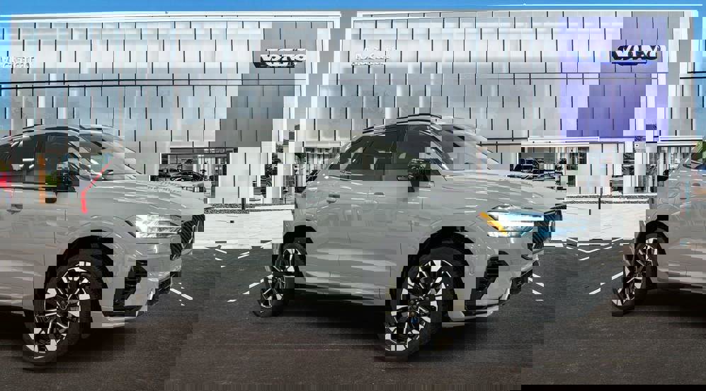 New 2026 Volvo XC60 T8 Plus w/ Protection Package Premier