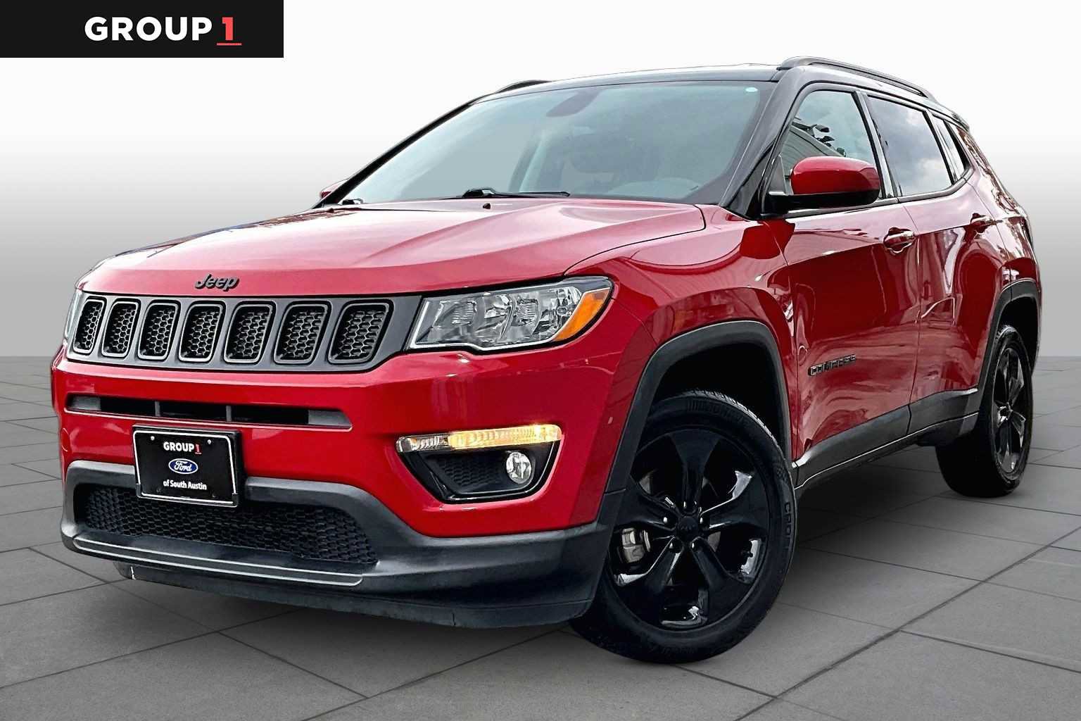 Used 2021 Jeep Compass Latitude image 1