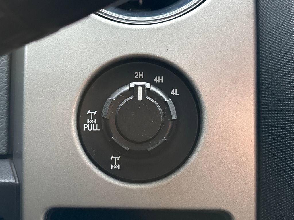 Used 2013 Ford F150 XLT w/ XLT Chrome Pkg image 18