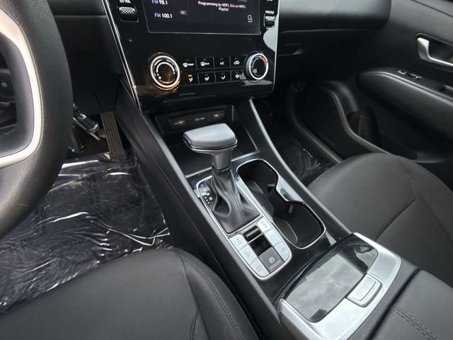 Used 2022 Hyundai Tucson SE image 19