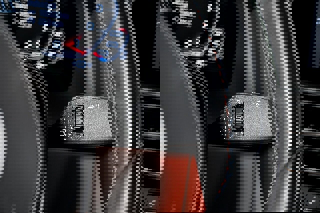 Used 2022 BMW M8 Competition w/ Driving Assistance Package image 32