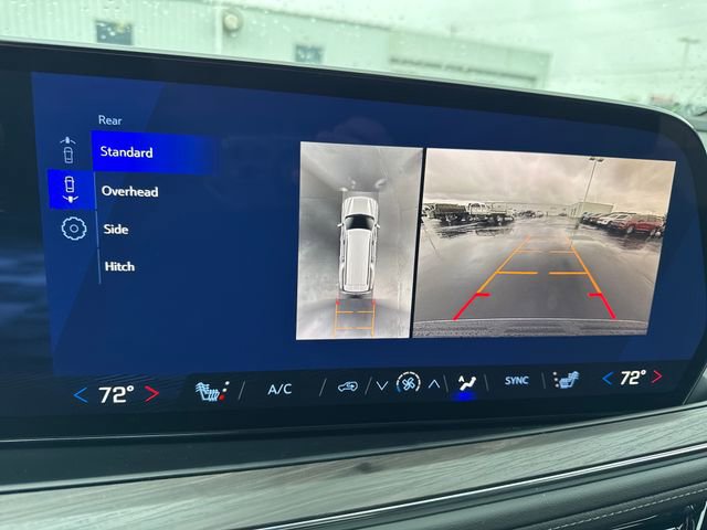 New 2026 Chevrolet Suburban LT image 20