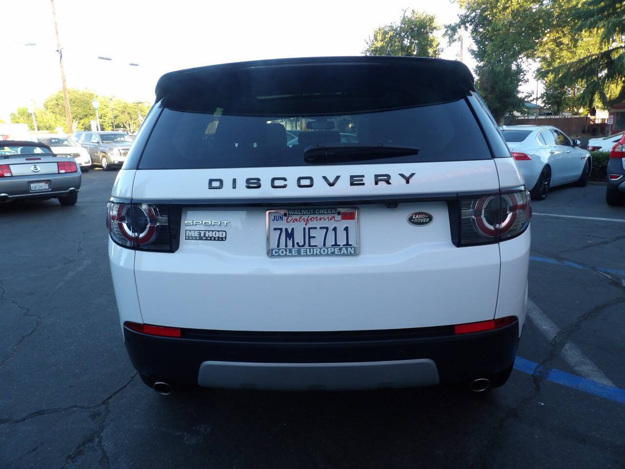 Used 2015 Land Rover Discovery Sport HSE AWD/4WD image 11