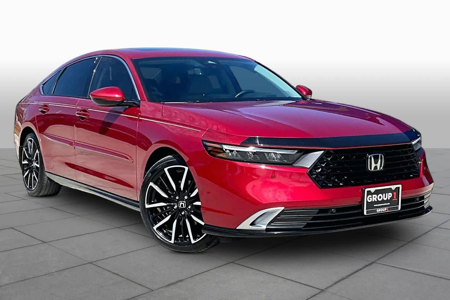 Used 2023 Honda Accord Touring image 3