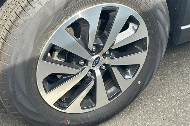 Used 2025 Subaru Outback Premium image 4