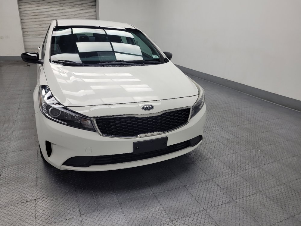 Used 2017 Kia Forte S FWD image 14