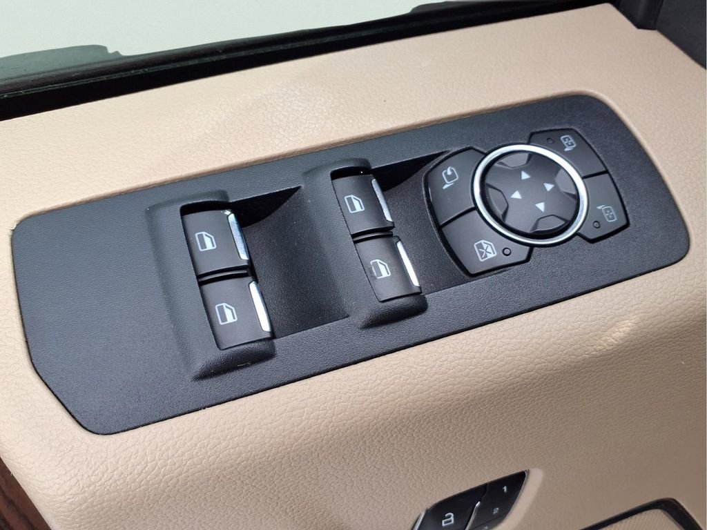 Used 2015 Ford F150 Lariat w/ Equipment Group 501A Mid image 19