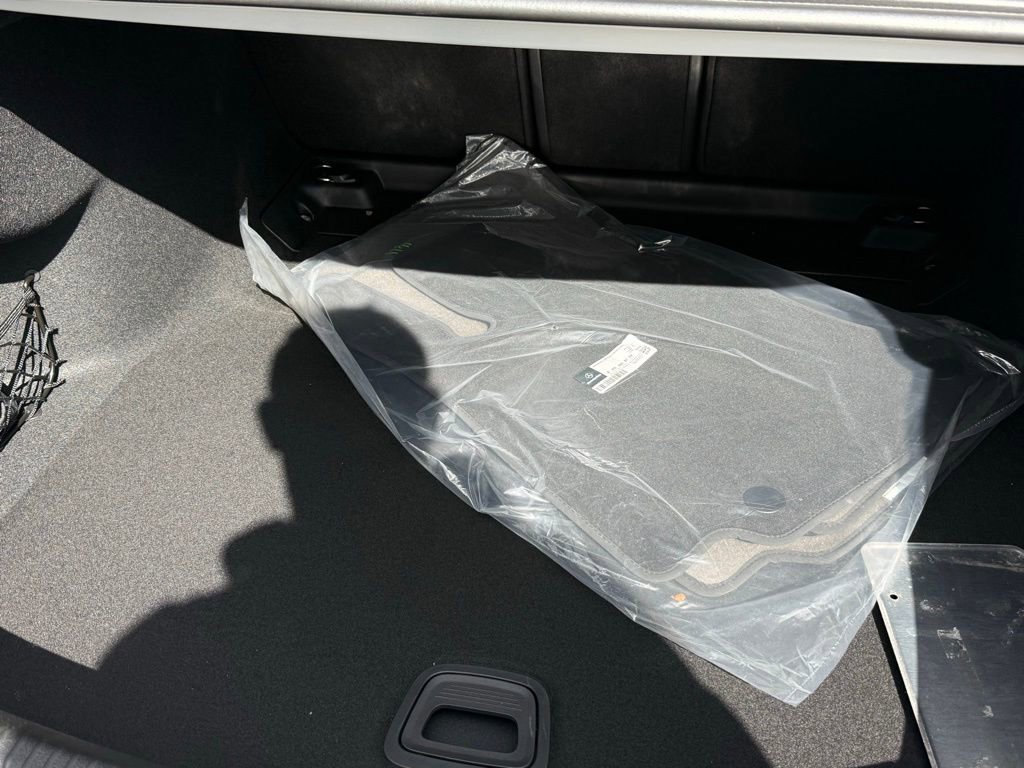 Certified 2024 Mercedes-Benz C 300 4MATIC Sedan image 10