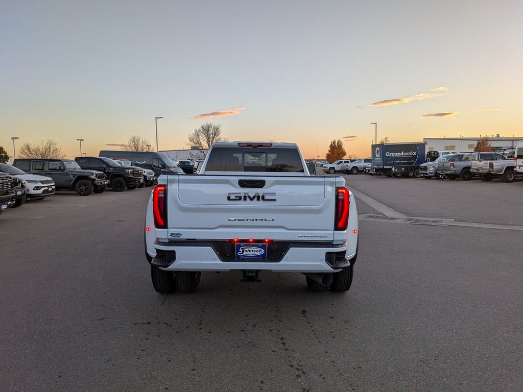 New 2026 GMC Sierra 3500 Denali Ultimate AWD/4WD image 8