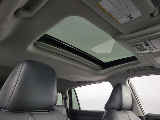 Used 2024 Toyota Highlander Limited FWD image 20