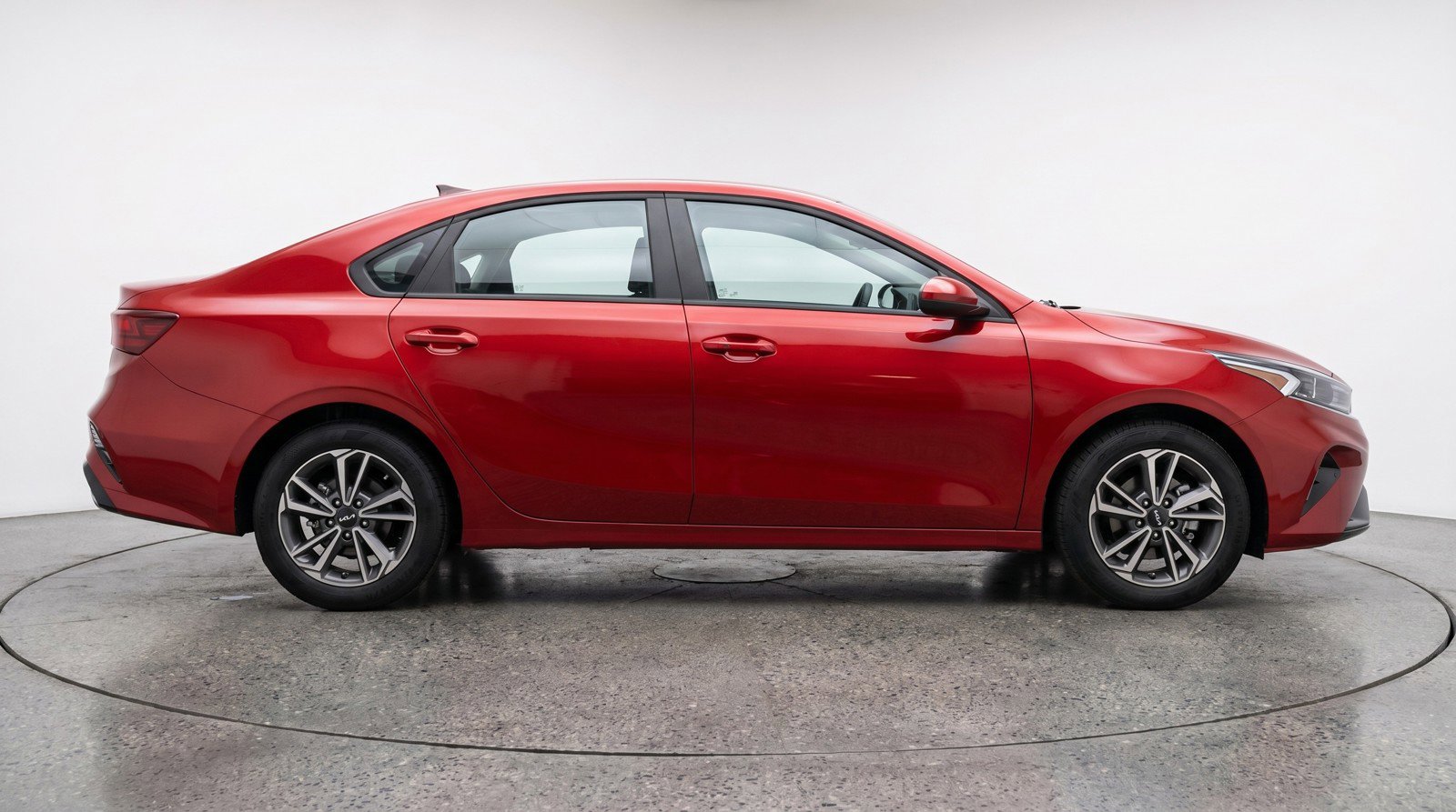 Used 2024 Kia Forte LXS FWD image 11