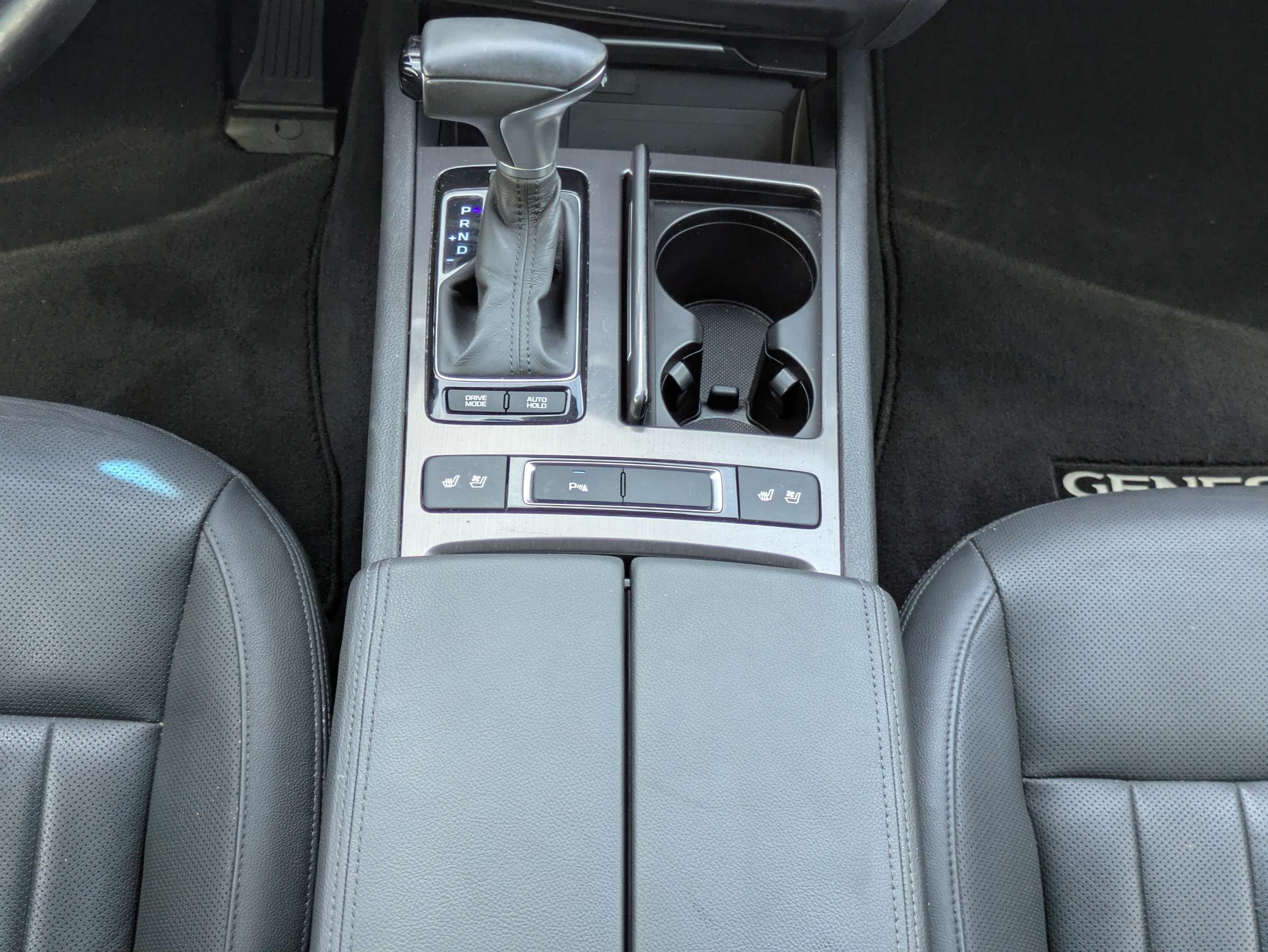 Used 2018 Genesis G80 3.8 w/ Option Group 02 RWD image 6