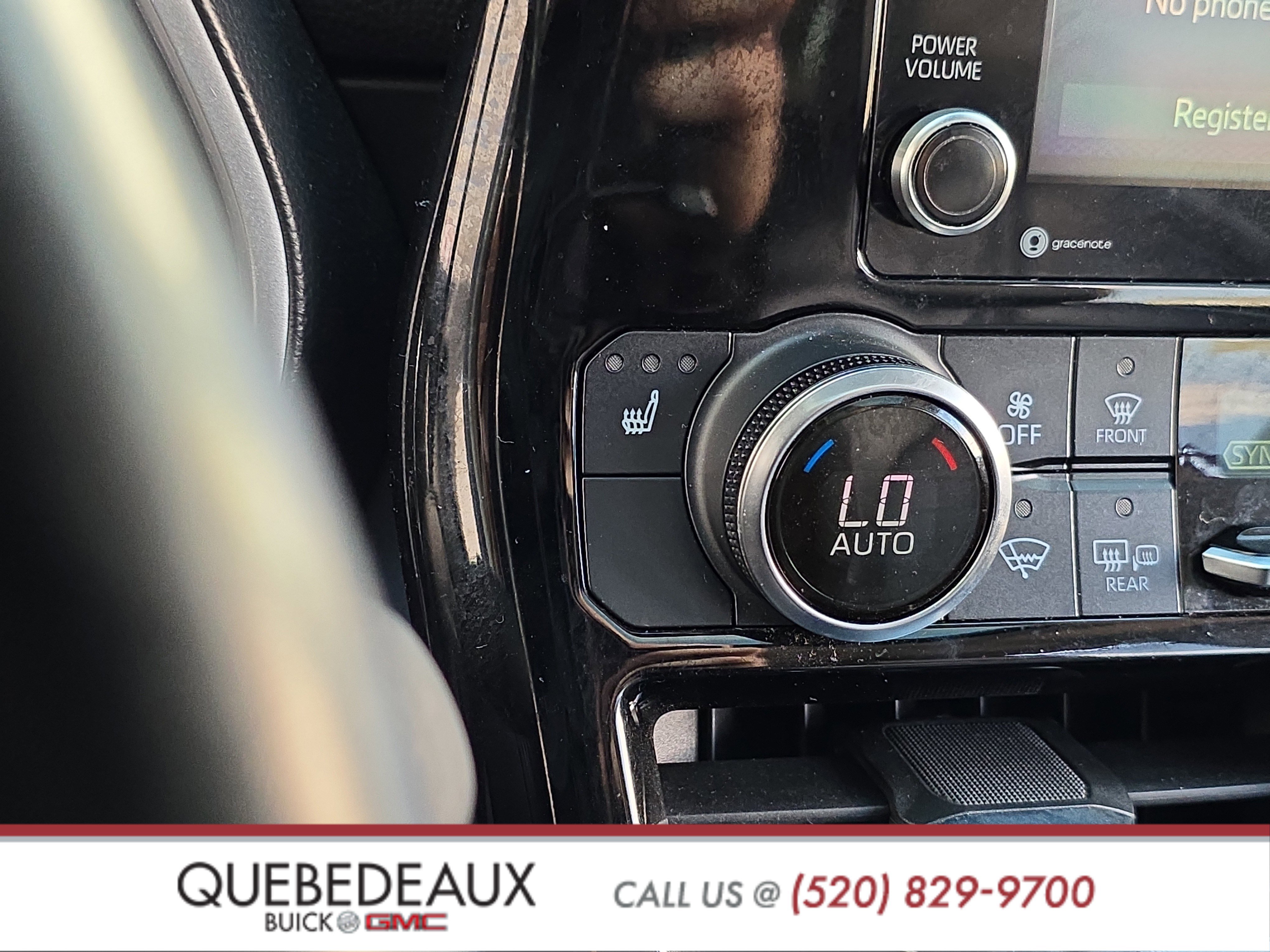 Used 2022 Toyota Highlander XLE image 23
