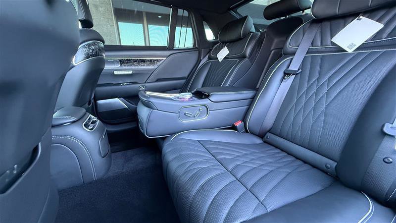 Used 2024 Genesis G90 3.5T image 23