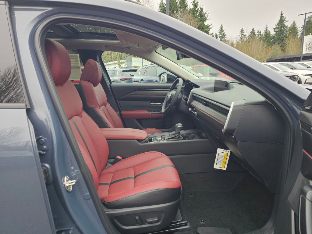 New 2026 MAZDA CX-50 AWD 2.5 Hybrid w/ Cargo Package image 32