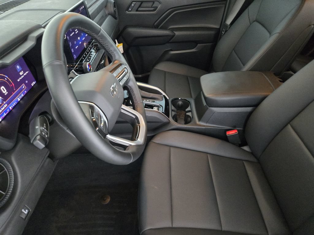 New 2025 Chevrolet Colorado Trail Boss w/ Midnight Edition AWD/4WD image 15