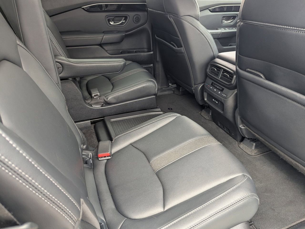Certified 2024 Honda Pilot EX-L image 11