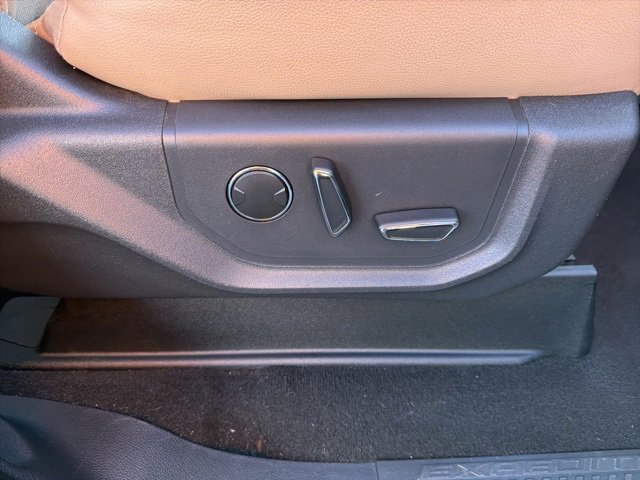 Used 2024 Ford Expedition Max Limited image 41