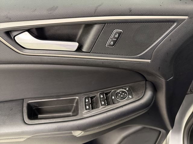 Used 2022 Ford Edge SEL image 22