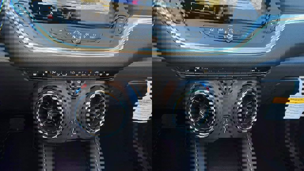 New 2025 Chevrolet Blazer LT w/ Midnight/Sport Edition image 26