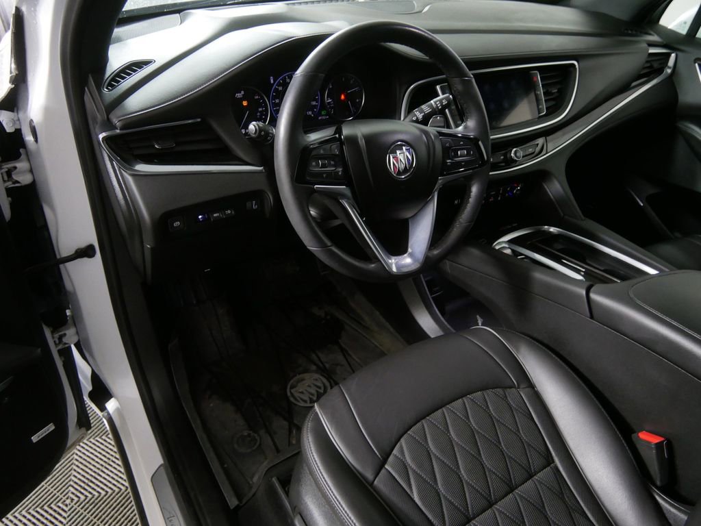Used 2024 Buick Enclave Avenir w/ Avenir Technology Package image 14