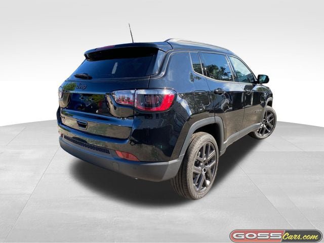 New 2026 Jeep Compass Limited AWD/4WD image 3