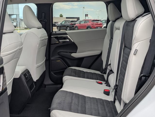 New 2025 Mitsubishi Outlander SE AWD/4WD image 25