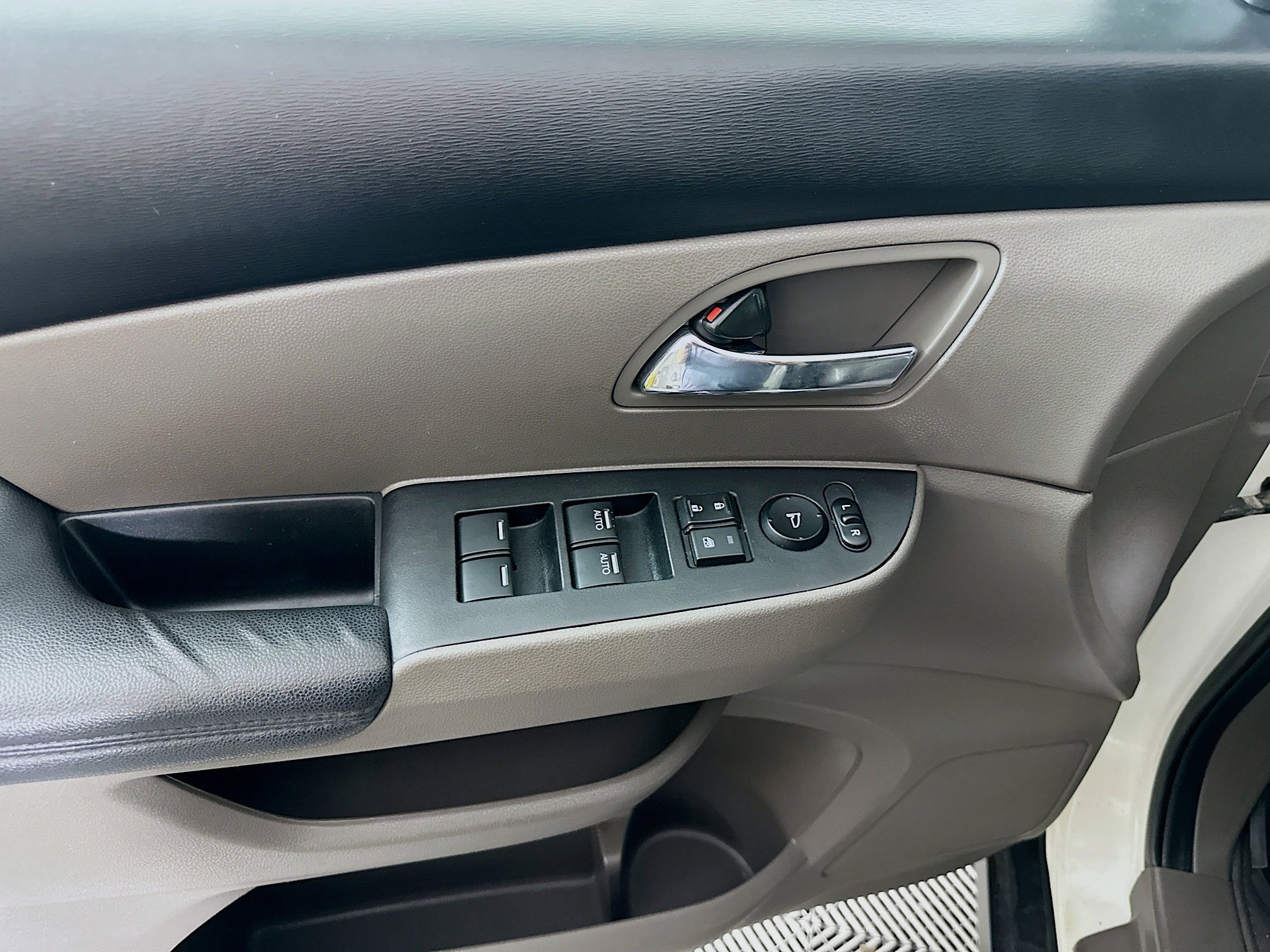 Used 2016 Honda Odyssey EX-L image 15